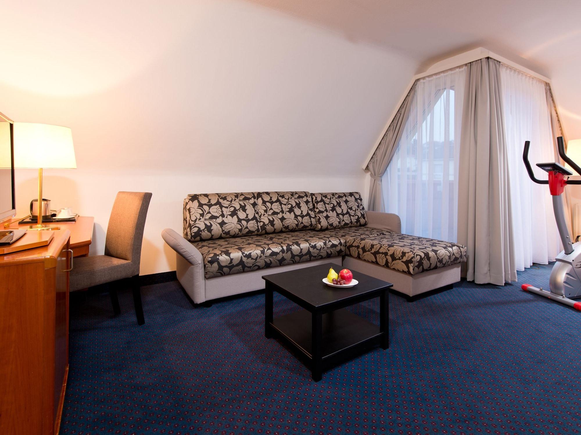 Achat Hotel Neustadt an der Weinstraße Zewnętrze zdjęcie